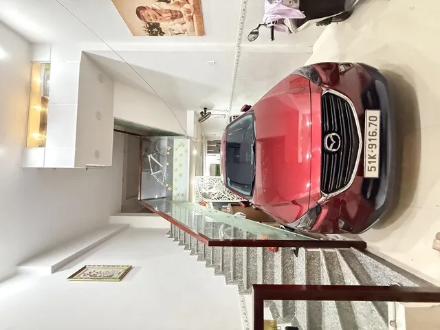 MÔT NHÀ ĐẸP 80M² – XE HƠI ĐẬU TRONG NHÀ – GẦN KCX TÂN THUẬN