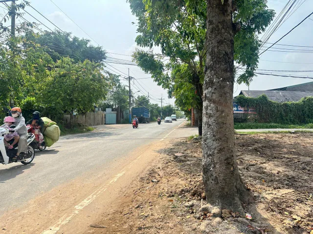 CHÍNH CHỦ CẦN BÁN LÔ ĐẤT ĐẸP MT TỈNH LỘ 2 CỦ CHI
 Vị trí: Xã Phước Vĩnh An, Huyện Củ Chi, TP.HCM.
 Diện tích: 5x20( thổ cư)
 Pháp lý: Sổ hồng riêng 2026
Đất đẹp, cao ráo, dân cư hiện hữu, không khí trong lành. Thích hợp an cư hoặc đầu tư sinh lời.