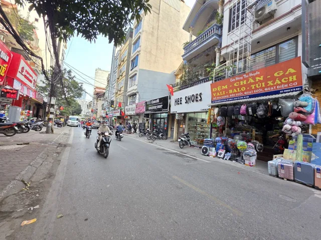 Bán nhà Mỹ Đình 97m² full thổ cư ngang 4.7m giá 32.8 tỷ tại Đường Mỹ Đình Phường Từ Liêm (MUA/BÁN BĐS nhắn tin Zalo 0862299066)