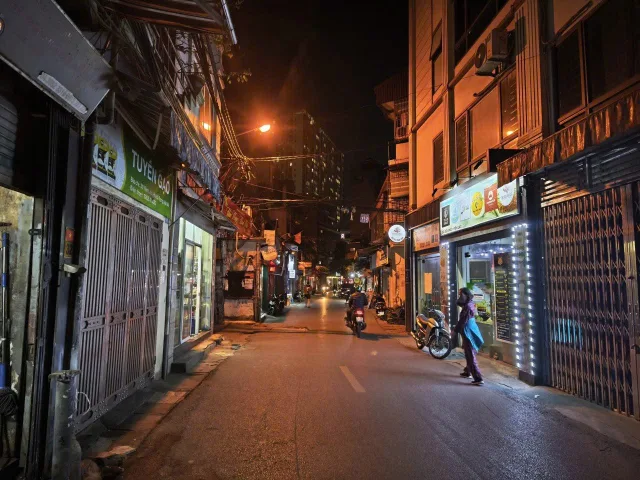 Bán nhà Mặt phố Yên Lạc 86m² full thổ cư ngang 4.1m giá 39.9 tỷ tại Đường Yên Lạc Phường Vĩnh Tuy (MUA/BÁN BĐS nhắn tin Zalo 0862299066)