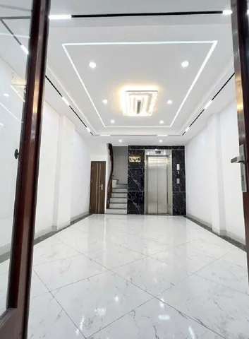 NHÀ MỚI KÍNH KOONG - Ô TÔ ĐỖ CỬA - THANG MÁY- THUẬN TIỆN KD SPA, NAIL Mi - GẦN HỒ VĂN CHƯƠNG - TIỆN ÍCH AN SINH ĐẦY ĐỦ- 6T- 35/59M2