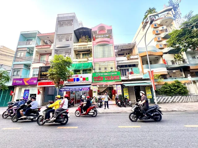 BÁN TOÀ NHÀ 6 TẦNG THANG MÁY - MẶT TIỀN KD Đ.VĨNH HỘI, QUẬN 4- DT 100M2- DÒNG TIỀN 90 TRIỆU/THÁNG- 0938676685 GIANG GIANG