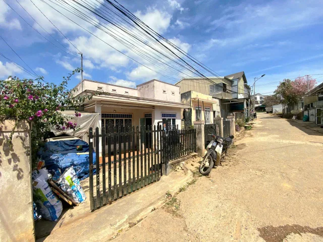 Bán nhà hẻm xe hơi khu dân cư trung tâm Đà Lạt, gần KDL Thung Lũng Tình Yêu