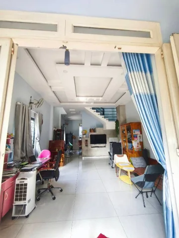 Bán nhà 3 Tầng, Hẻm ôtô , DT :68m² full thổ cư ngang 4m giá 5.95 tỷ tại Phường Bình Tân