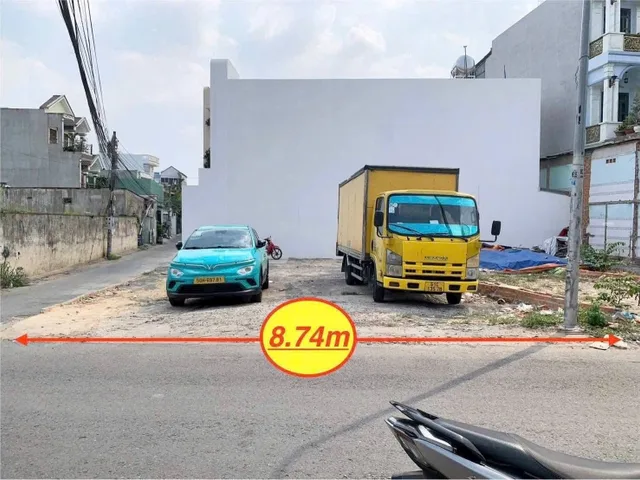 BÁN GẤP LÔ GÓC MẶT TIỀN KINH DOANH 8,7m GIÁP VSIP1