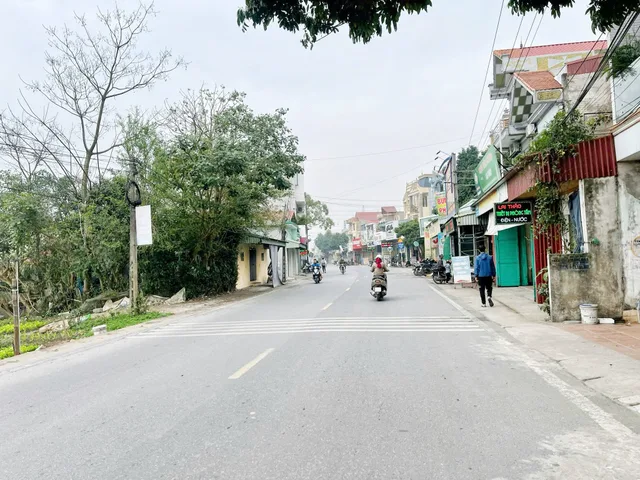 🔥 ĐẤT CHƯƠNG MỸ GIÁ HƠN 1 TỶ – CÓ NÊN MUA KHÔNG?

• 80m² vuông vắn
• Đường ô tô vào tận đất
• Khu dân cư đông
• Gần khu Xuân Mai – đô thị vệ tinh phía Tây Hà Nội

💰 Giá hiện tại còn khá mềm so với tiềm năng khu vực

Ai đang tìm đất đầu tư hoặc xâ