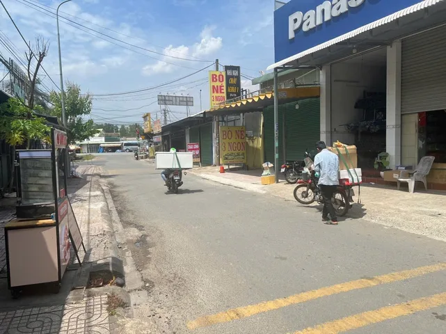 Gia đình cần tiền bán nhanh căn nhà chợ mới long thành