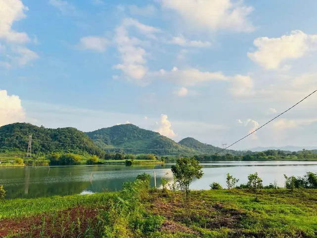 🔥 ĐẤT HỒ SIÊU RỘNG – KHAI THÁC DU LỊCH SẴN 🔥

📍 Vị trí: Xã Vũ Bình – Lạc Sơn – Hoà Bình
📐 Diện tích: 3.025m²
🏡 Có 200m² thổ cư, (diện tích sử dụng 5.000m)