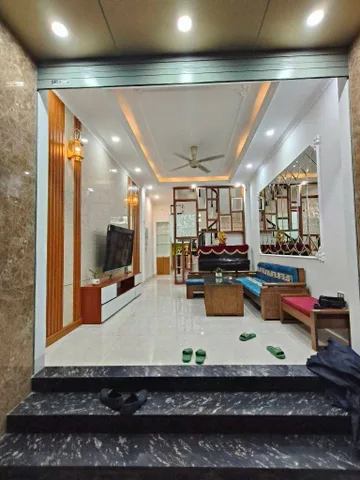 PHÂN LÔ QUAN CHỨC - SH QUAY ĐẦU - MẶT TIỀN KHỦNG - HAI THOÁNG TRƯỚC SAU