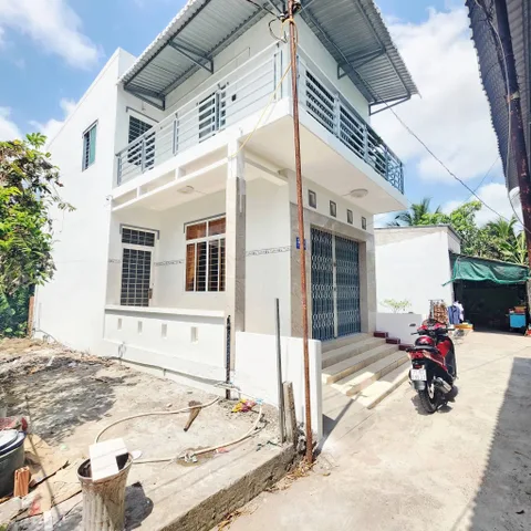 BÁN NHÀ HẺM OTO NGAY CHỢ CHÙA SÁT ĐẠI LỘ ĐỒNG KHỞI