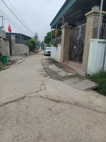 Chính chủ gửi bán lô đất thôn trung xã Lưu Kiếm thủy nguyên Hải Phòng.l/h:076.231.9990 e Thúy 
Giá 1ty4xx
Đường thông 
Dien tích:73.2