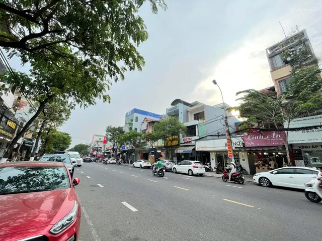 SIÊU PHẨM MẶT TIỀN ĐỐNG ĐA NGANG 9M HIẾM GẶP