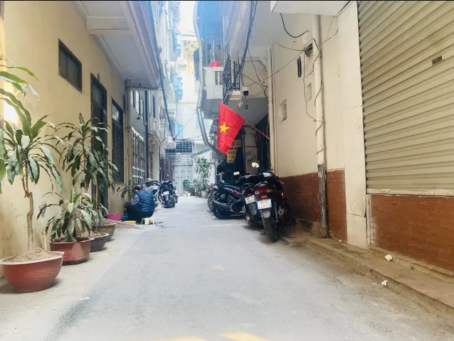Bán nhà 48m² full thổ cư ngang 3,8m giá 16 tỷ tại Đường Mai Dịch Phường Phú Diễn
