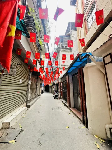Bán nhà 53m² full thổ cư ngang 6m giá 16.5 tỷ tại Đường Mai Dịch Phường Phú Diễn