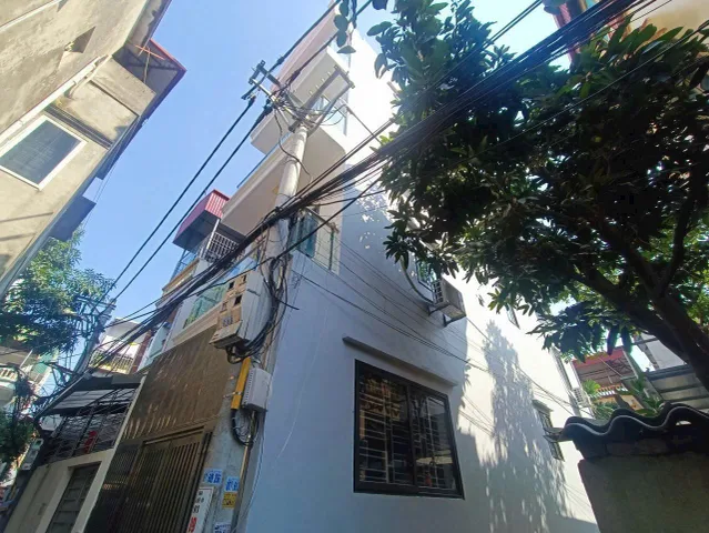 Bác nào tìm nhà diện tích 50m2, ưa sáng, ở trung tâm tài chính 10 tỷ thì đừng bỏ qua căn này nhé.