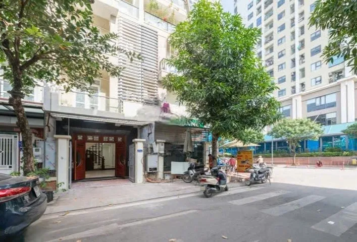 Cho Thuê Nhà Khu Gennexia Tam Trinh - Mai Động 70M² 5 Tầng 6 Ngủ - Nội Thất CB - Ô Tô Đỗ Cửa - Kinh Doanh Đỉnh - Giá Thuê 25tr