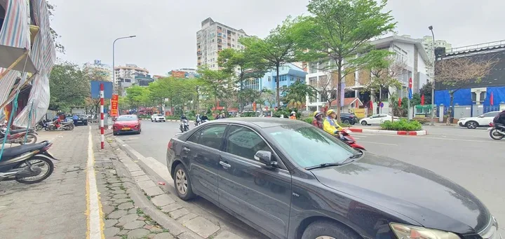 Bán nhà Mặt phố Nguyễn Phong Sắc 55m² full thổ cư ngang 3.9m giá 41.5 tỷ tại Đường Nguyễn Phong Sắc Phường Cầu Giấy (MUA/BÁN BĐS nhắn tin Zalo 0862299066)