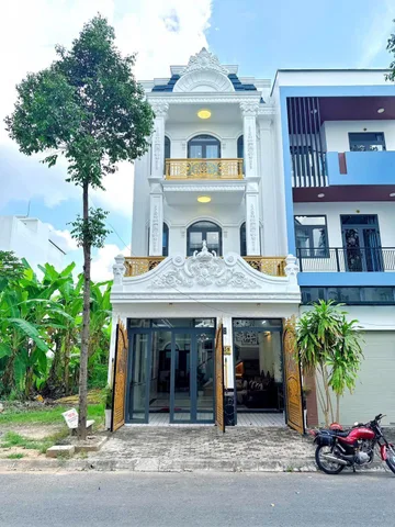 ✅✅BÁN NHÀ 1 TRỆT 2 LẦU + SÂN THƯỢNG - KDC NAM LONG 
• Giá: 6 tỷ 250 (Tl chính chủ)