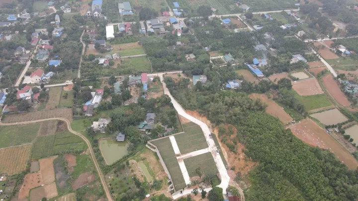 Lô đất Lương Sơn cách Hà nội 400m, hơn 600 triệu sẵn sổ