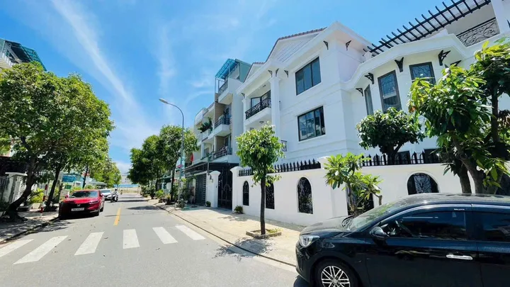 Bán căn góc biệt thự KĐT Hà Quang 2 – Ôm góc 24m mặt tiền – P. Phước Hải