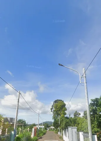 Đất mặt tiền đường nhựa thổ cư 100%
Diện tích 200m