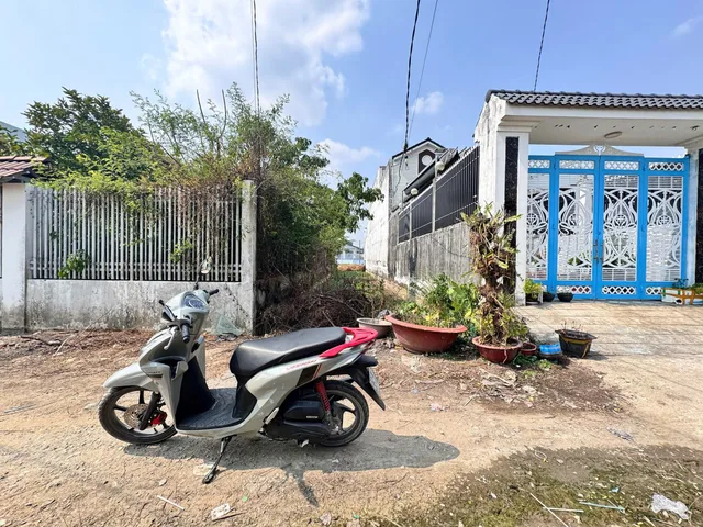 Bán đất 167.4m² có sẵn 160m² thổ cư ngang 4,5m giá 1.1 tỷ tại Xã Mỹ Hạnh