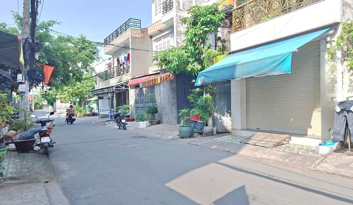 Mặt tiền kinh doanh Bình Tân_Dt (4×14)_nhỉnh 5ty_hẻm xe tải