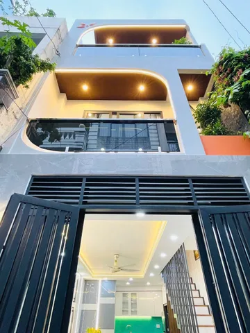 Bán nhà 48m2 giá 2 tỷ 390 triệu đường Huỳnh Tấn Phát, Phú Thuận, Quận 7