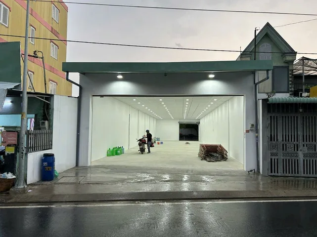Bán nhà mặt bằng kinh doanh mặt tiền nhựa trung tâm xã Đông Thạnh Hóc Môn TPHCM, DT: 524m2.