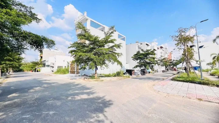 Bán đất KDC 1181 phước kiển 
Lê văn lương