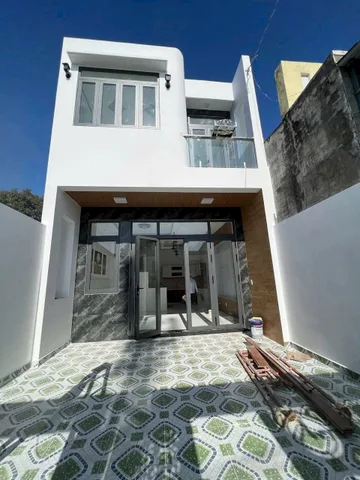 Nhà 1 lầu 1 trệt mới xây 2.6 tỷ _74 m2, sổ riêng, hoàn công,3 phòng ngủ