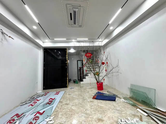 Bán Nhà PHỐ ĐẠI TỪ  - DT 37m² x  7 Tầng – MT 4.1m – Giá 9.8 Tỷ, Vài Bước Ra Đường Giải Phóng, Gần Bệnh Viện Thu Cúc, Bến Xe Giáp Bát, Bến Xe Nước Ngầm
