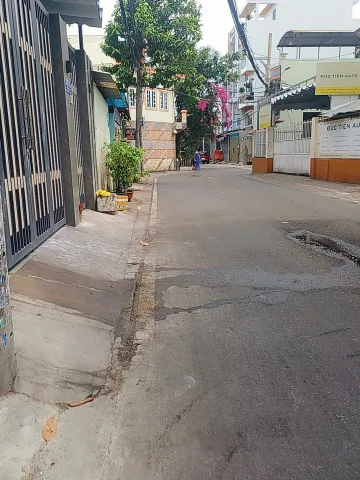 Nhà 5 tầng,4x19, hẻm nhựa 10thông,gần Lê Văn Quới,tiện kd,văn phòng.. Chỉ 10tỉ 8