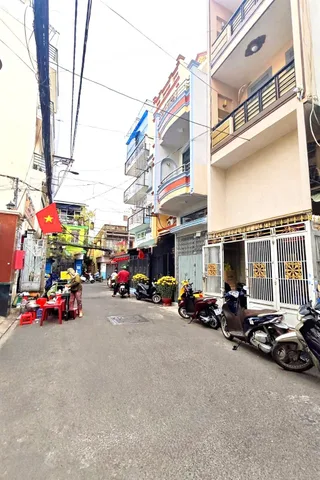 🚨🔥 LÝ THƯỜNG KIỆT – GIÁP BẮC HẢI – HẺM 7M KINH DOANH – NGANG 4.2M ĐẸP – 8.5 TỶ KHÓ TÌM CĂN THỨ 2