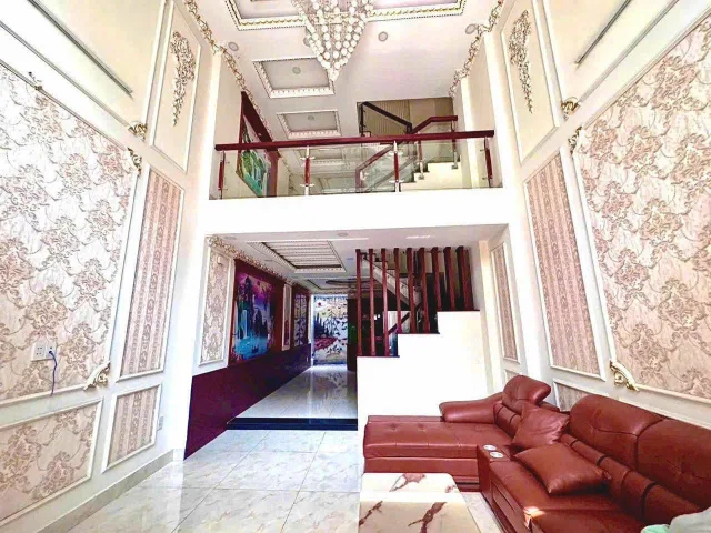Bán nhà Phường Hiệp Bình Chánh Thủ Đức – Diện tích 61m2 – Hẻm xe hơi thông 7m – Gần Chợ Hiệp Bình & Phạm Văn Đồng.