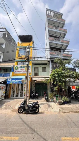Nhà bán MTKD 181 Lò Siêu, Phường 8, Quận 11.