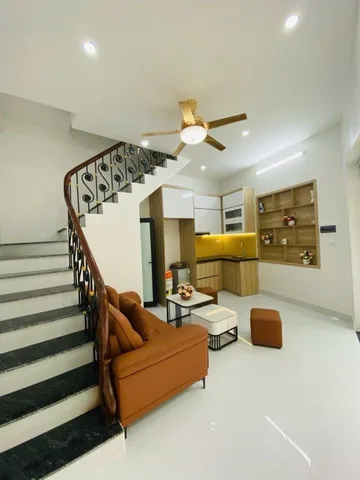 Bán Nhà Căn Góc Hoàng Văn Thái - Giá 9,6 Tỷ - DT 27m x 4 Tầng - MT 4,4m, Ô Tô Đỗ Cửa Kinh Doanh Đa Dạng.