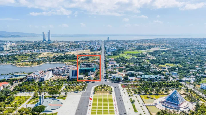Căn hộ cao cấp ngay trung tâm Phan Rang - mặt tiền đường 16/4, đối diện quảng trường biển.