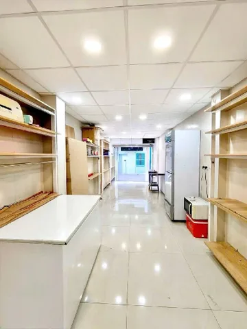 🌟 NGAY HẺM 654 CỘNG HÒA – NHÀ 3 TẦNG ĐẸP KHÔNG TÌ VẾT – GẦN NHÀ GA T3 – XE HƠI ĐẬU GẦN CỬA NGÀY ĐÊM! 🌟