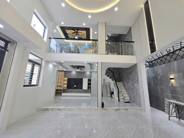 Bán nhà 4 Tầng, Hẻm ôtô, DT: 86m² full thổ cư ngang 10m giá 6.8 tỷ tại Phường Bình Tân