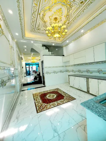 NHÀ MỚI TRẦN ĐẠI NGHĨA – DT 76m² – 3PN – HẺM XE HƠI 5M

• Công năng: 1 trệt 1 lầu, 3 phòng ngủ, 3WC – nhà mới đẹp, dọn vào ở ngay
• Diện tích: 76m² (ngang 4m × dài 19m) vuông vức
• Vị trí: gần mặt tiền Trần Đại Nghĩa, sát Quốc lộ 1A – khu dân trí cao,