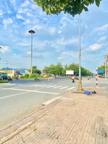 CHO THUÊ ĐẤT LỚN 2 MẶT TIỀN VÕ NGUYÊN GIÁP
