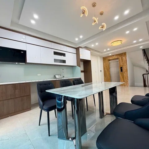 PHÂN LÔ HOÀNG VĂN THÁI - 8 TẦNG THANG MÁY - Ô TÔ QUA NHÀ - 18.7 TỶ