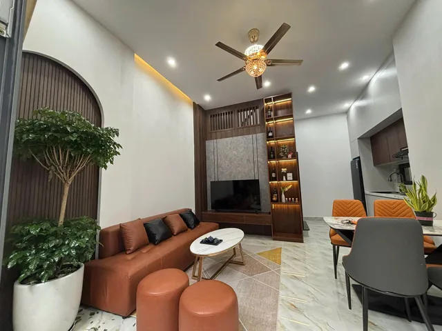 Bán nhà 2 tầng Trần Cao Vân, nằm giữa Lê Độ và Ông Ích Khiêm