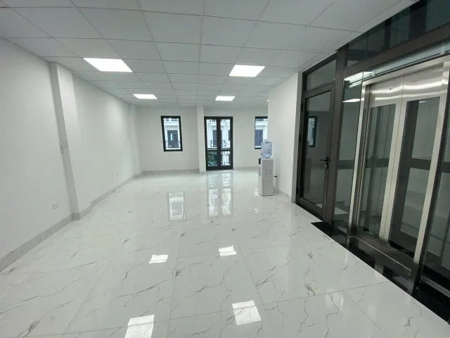 Cho thuê sàn văn phòng tại Kiến Hưng Luxury, diện tích 70m²/tầng sàn thông đẹp