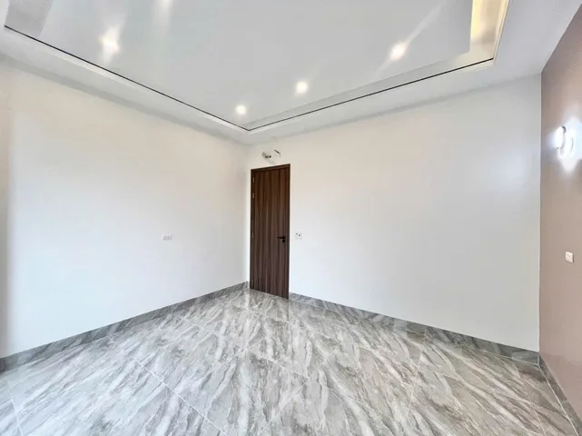 Bán nhà mặt tiền đường Nguyễn Huy tưởng trầm cá