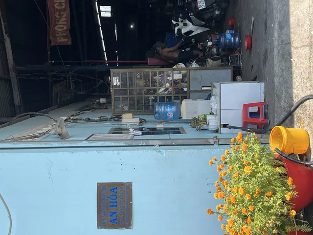 BÁN XƯỞNG 50M QUÁCH ĐIÊU - VĨNH LỘC 900M2 - NGANG 20M - THUÊ 25TR/TH - CHỈ 16 TỶ  HƠN – CÒN ÉP MẠNH
⚠️ Tính ra ~18TR/M² → RẺ HƠN THỊ TRƯỜNG 10%+

Gần Nữ Dân Công, Vĩnh lộc tiện di chuyển
🔥 AI MUA CŨNG LỜI – VẤN ĐỀ LÀ LỜI KIỂU GÌ:
✔️ Giữ xưởng → có ti