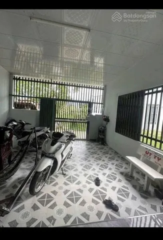 Bán nhà cấp 4 gần bệnh viện Xuyên Á. DT 104m2, giá 1 tỷ 250, sổ hồng riêng
