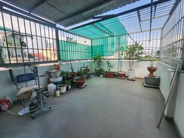 Xe hơi ngủ nhà - Nhà 3 tầng nở hậu- Phú Thuận - 82m2 - Nhỉnh 9 tỷ