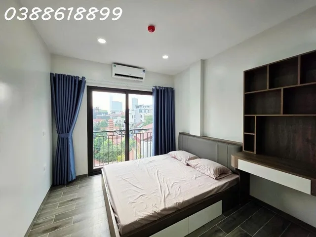 BÁN TOÀ CHDV TRẦN THÁI TÔNG, CẦU GIẤY - 180M2 x 7 TẦNG THANG MÁY - MT 10M - Ô TÔ ĐỖ CỔNG - 30M RA PHỐ - DÒNG TIỀN 2.4 TỶ/NĂM - GIÁ 56 TỶ